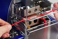 automatiseret udskrivning og påsætning